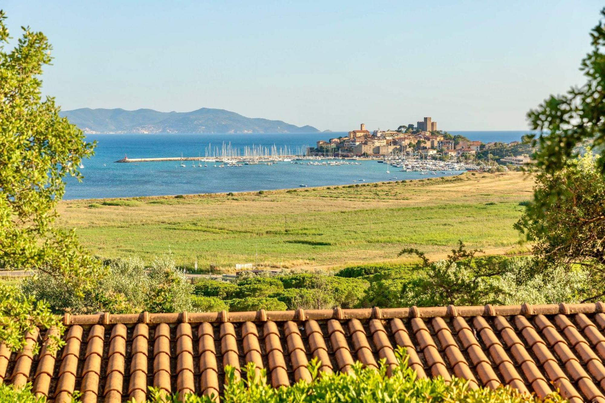 Isa - Residence With Pool And Private Beach In Talamone Just 500 Mt From The Beach 외부 사진